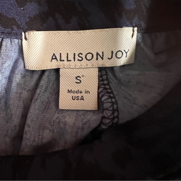 Evereve Allison Joy Blouse Blue with Black Print Size S - Picture 4 of 11